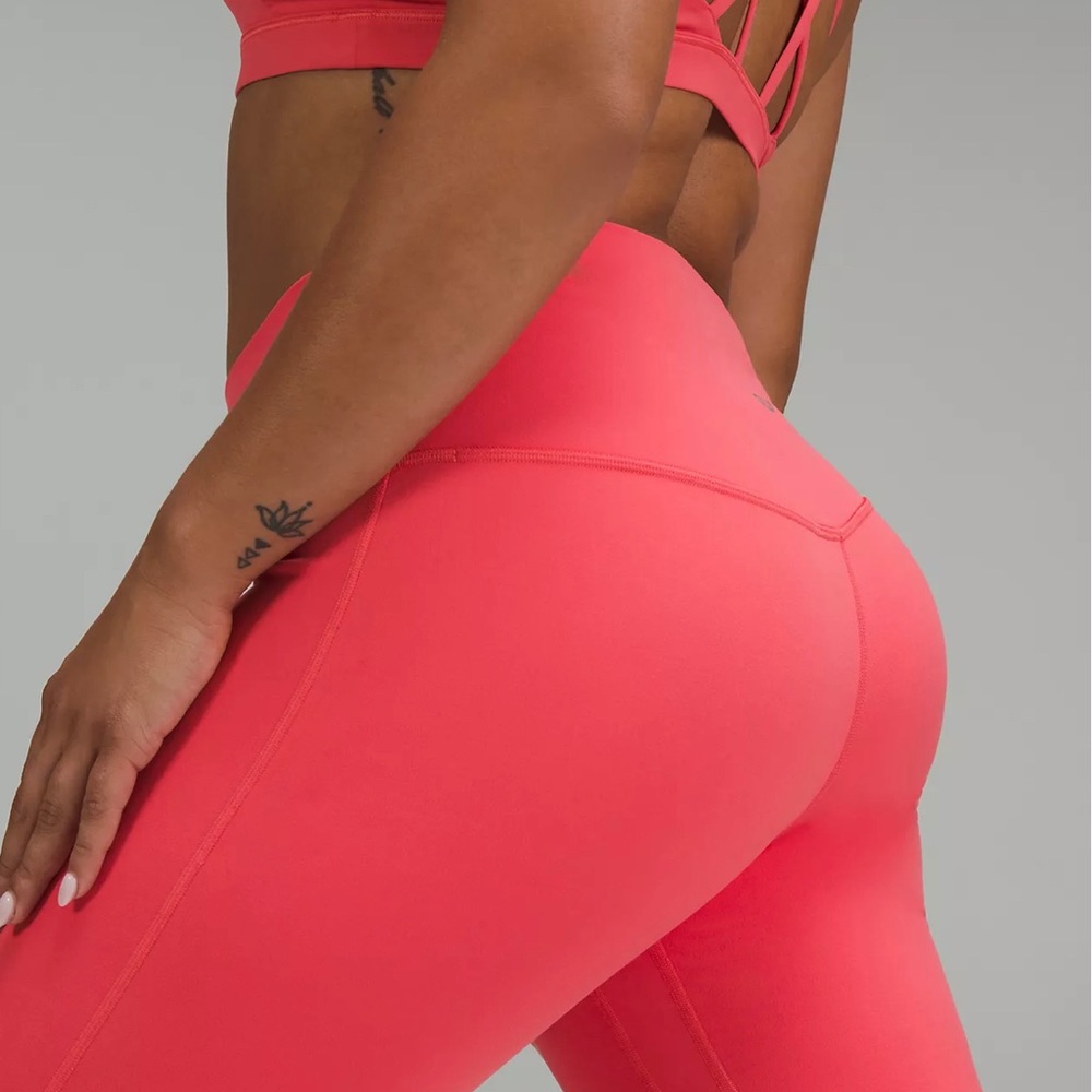 NWOT LULULEMON ALIGN HIGH RISE CROP 23” in PALE RASPBERRY, SIZE 2